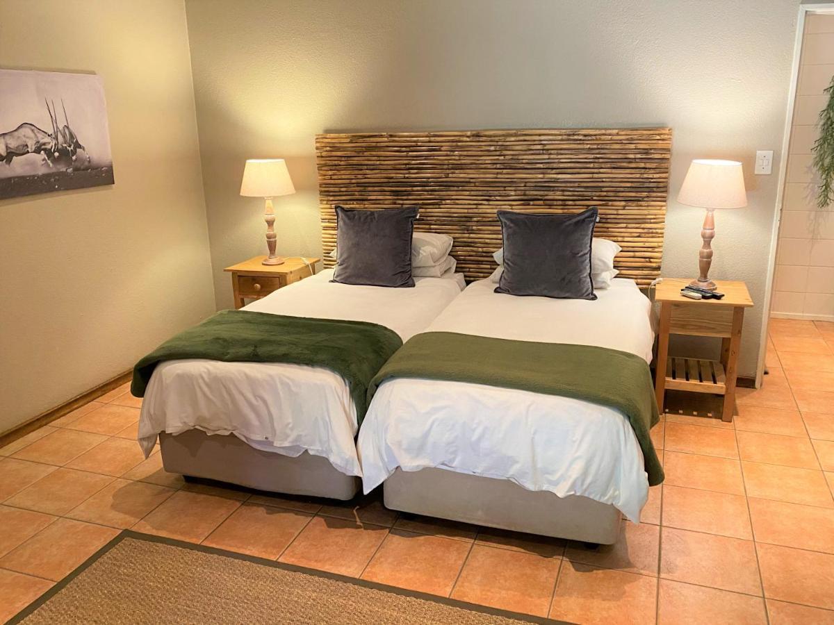 Safari Club Guest Lodge Or Tambo International Airport 肯普顿帕克 外观 照片