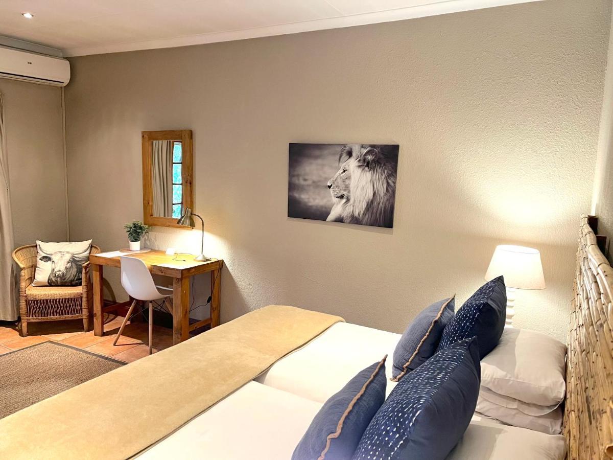 Safari Club Guest Lodge Or Tambo International Airport 肯普顿帕克 外观 照片