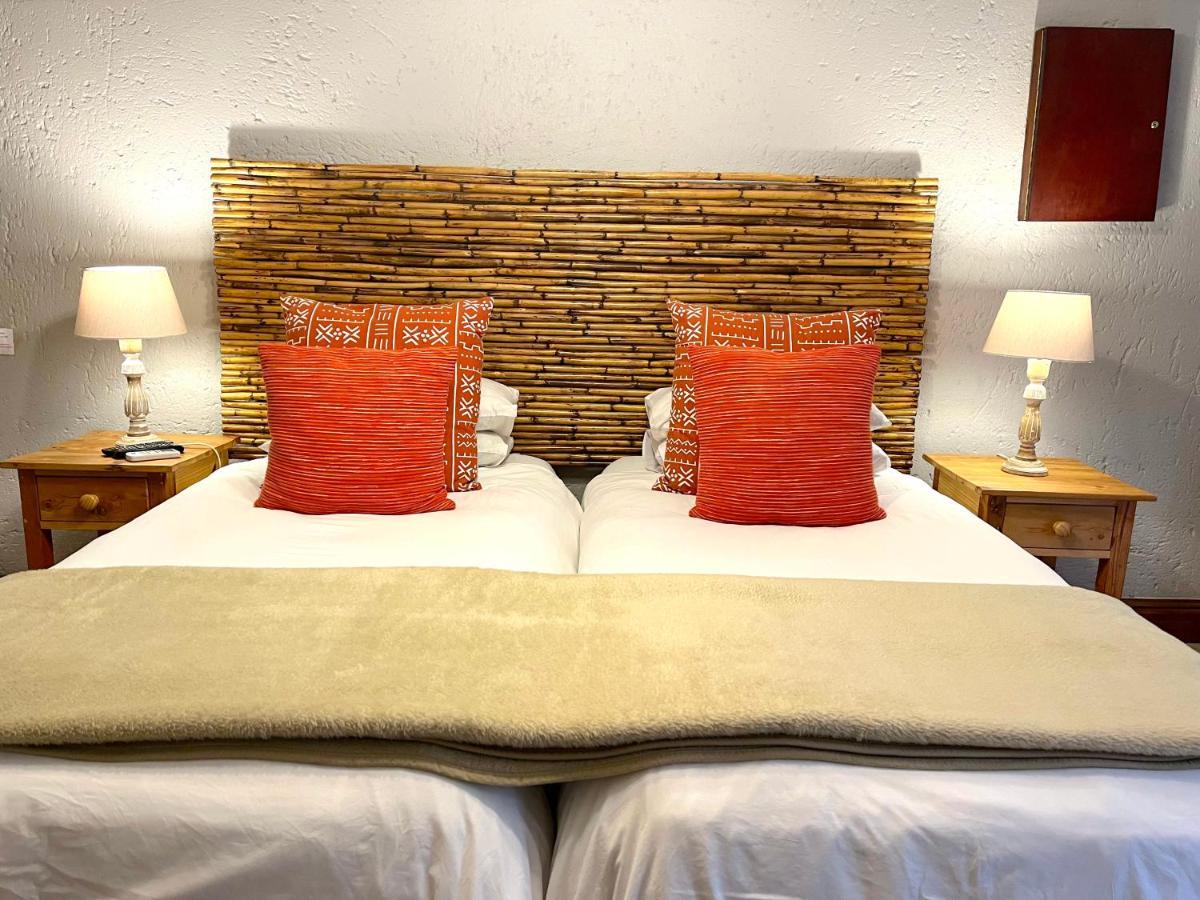 Safari Club Guest Lodge Or Tambo International Airport 肯普顿帕克 外观 照片