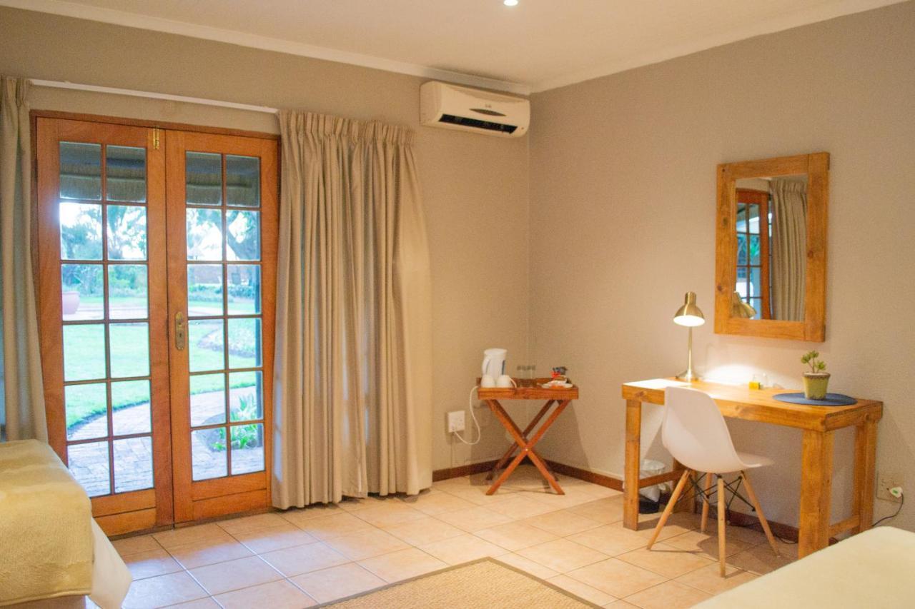 Safari Club Guest Lodge Or Tambo International Airport 肯普顿帕克 外观 照片