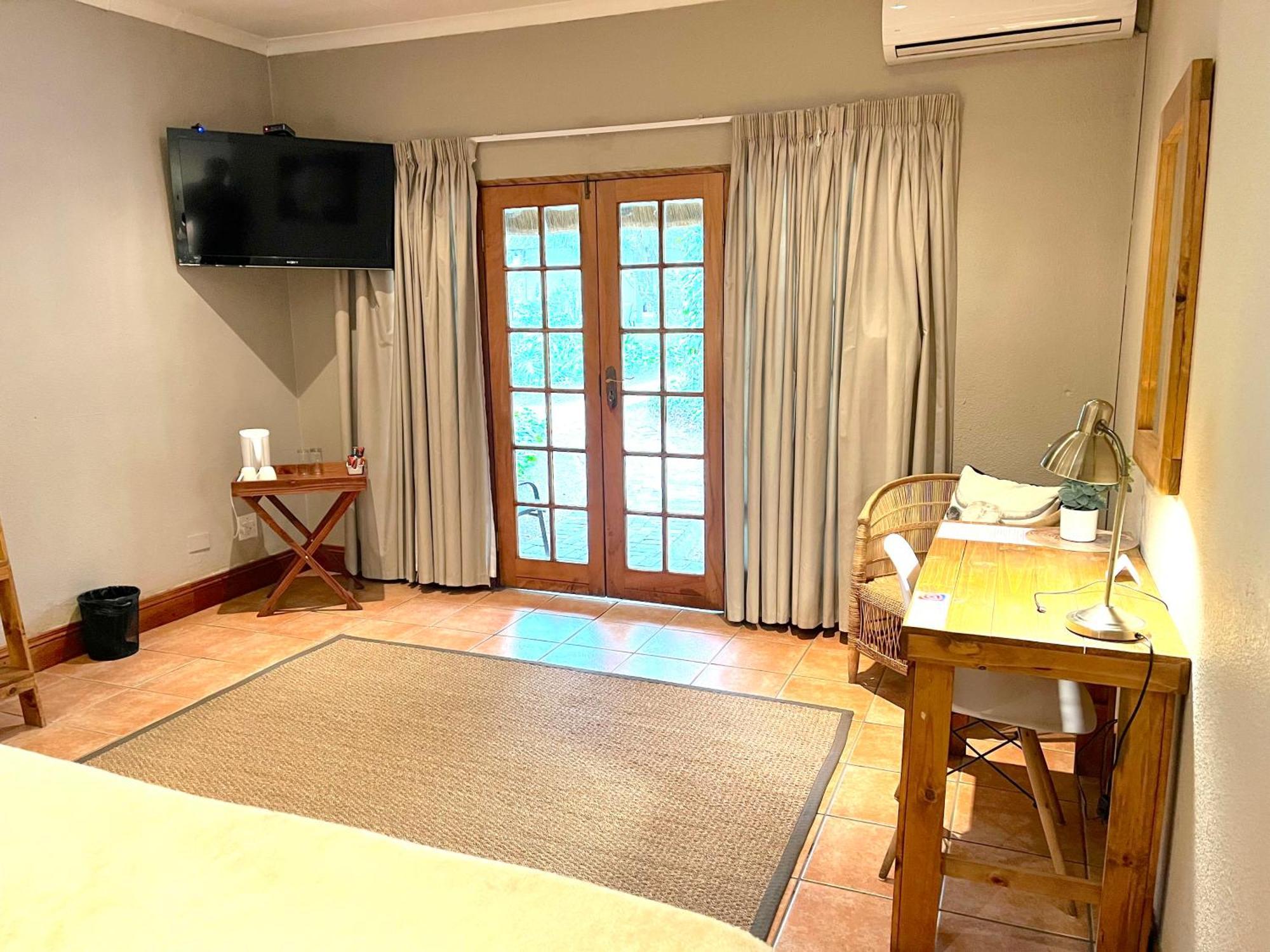 Safari Club Guest Lodge Or Tambo International Airport 肯普顿帕克 外观 照片