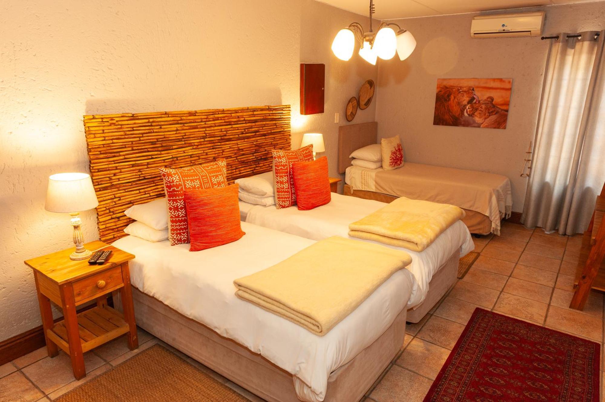 Safari Club Guest Lodge Or Tambo International Airport 肯普顿帕克 外观 照片