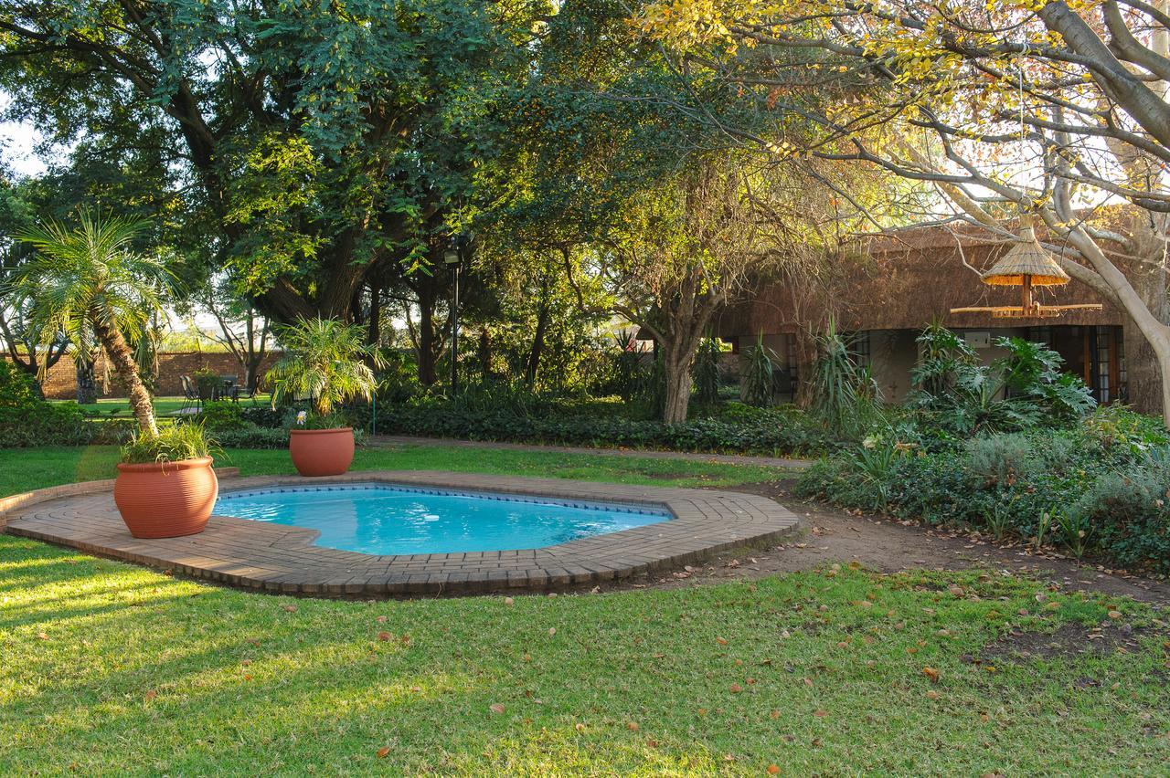 Safari Club Guest Lodge Or Tambo International Airport 肯普顿帕克 外观 照片