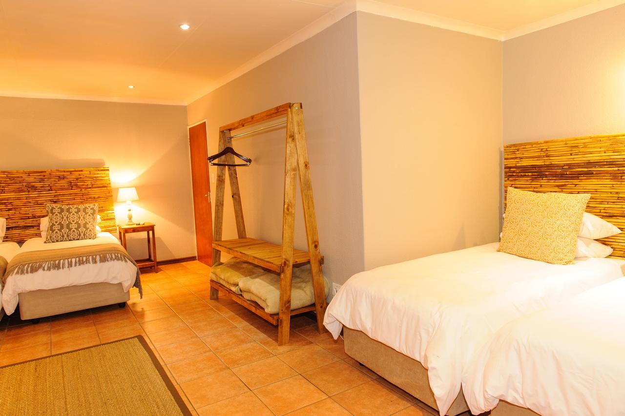 Safari Club Guest Lodge Or Tambo International Airport 肯普顿帕克 外观 照片